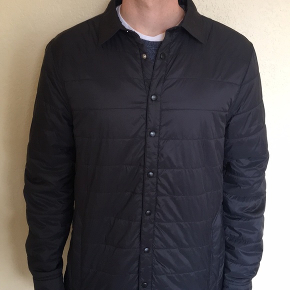 Old Navy Active Lightweight Quilted Shirt Jacket - Picture 6 of 6